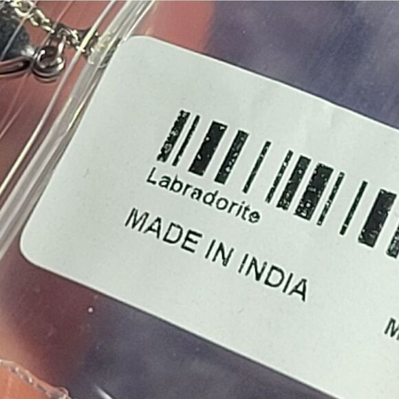 Malagasy Labradorite Hummingbird Pendant Necklace - Picture 2 of 15